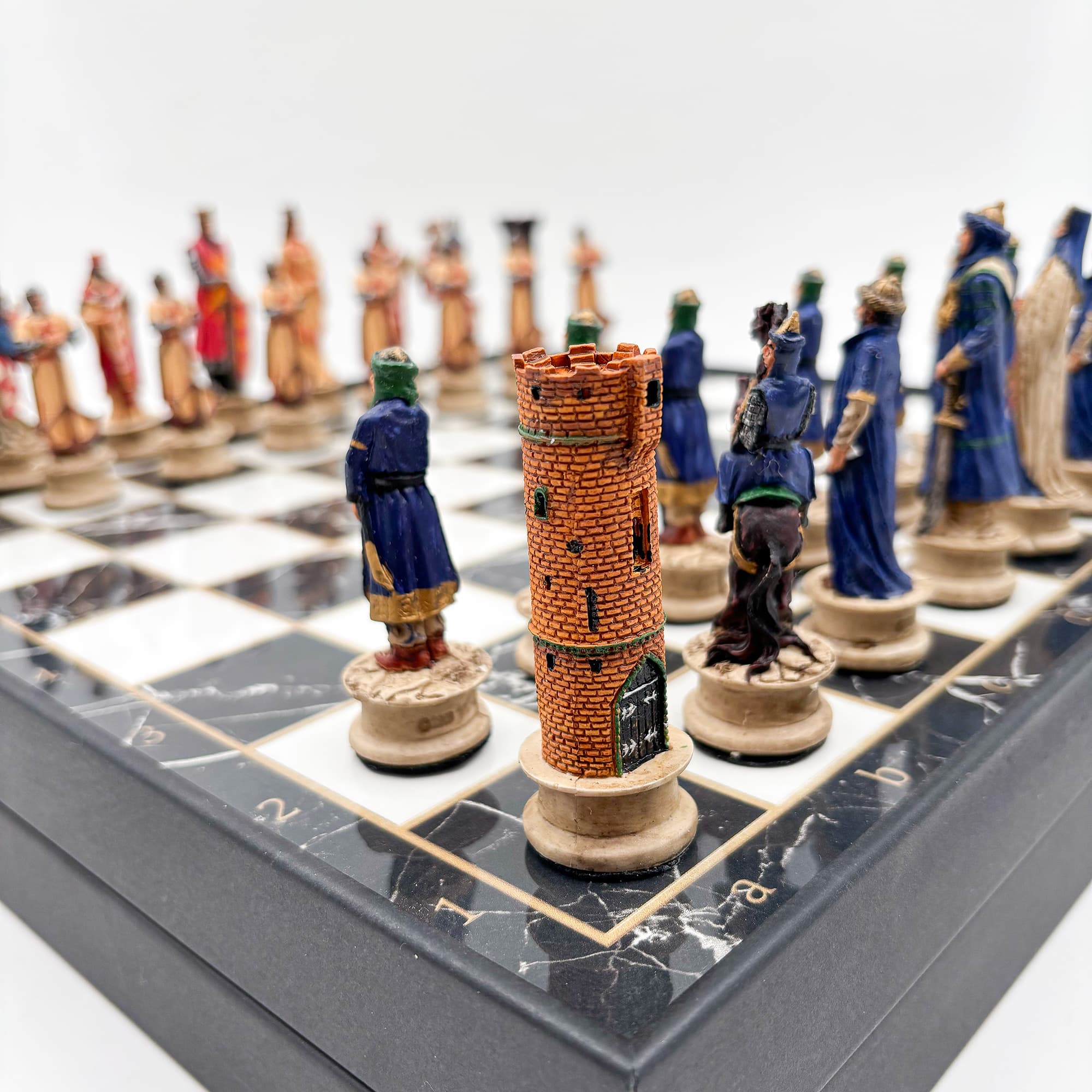 Hand Painted Persian - Crusader Themed Chess Set - Wooden Lid Box with Polyester Stones - Küçük Görsel 5